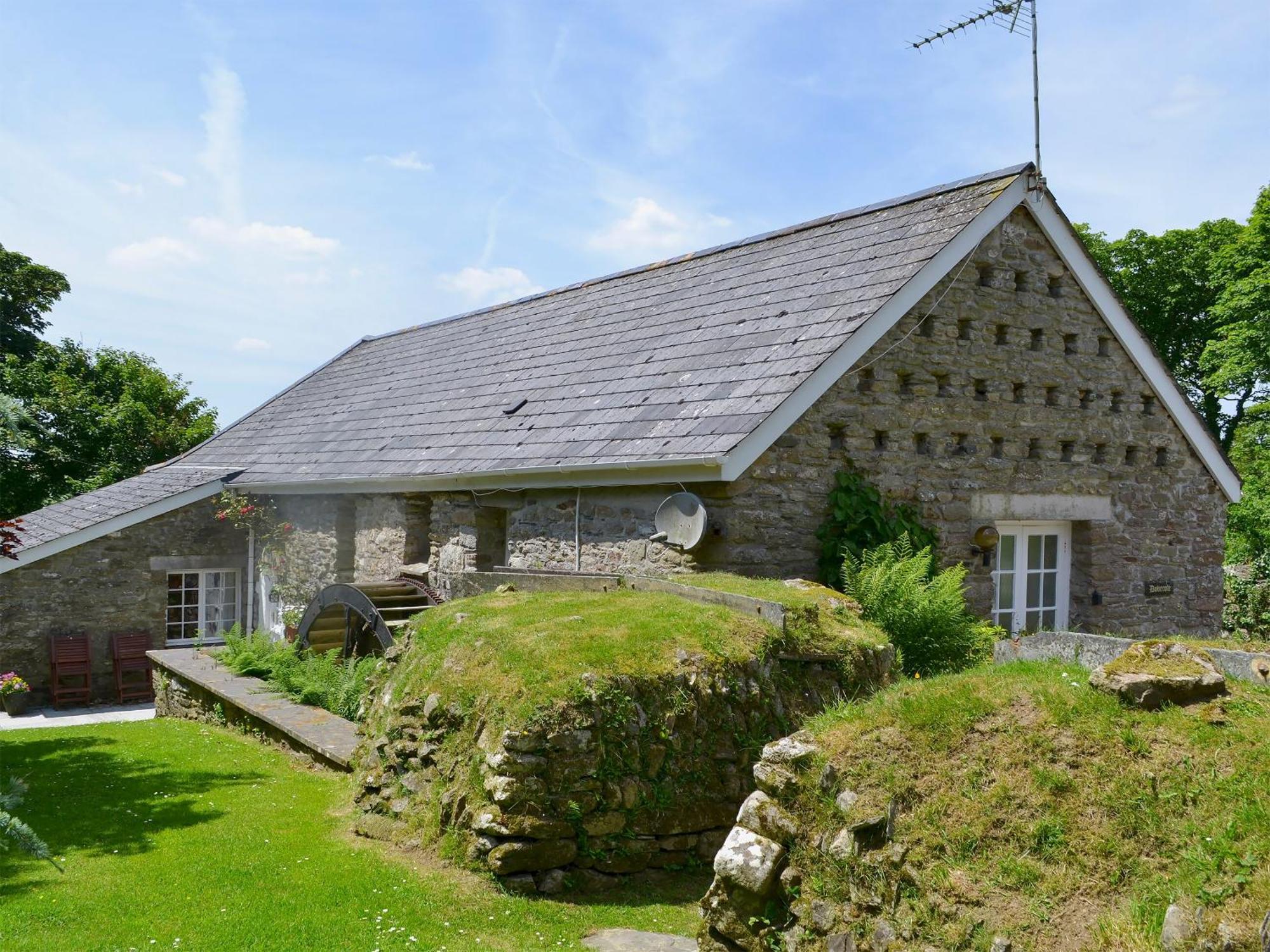 Dovecote-Tnq Villa Камелфорд Екстериор снимка